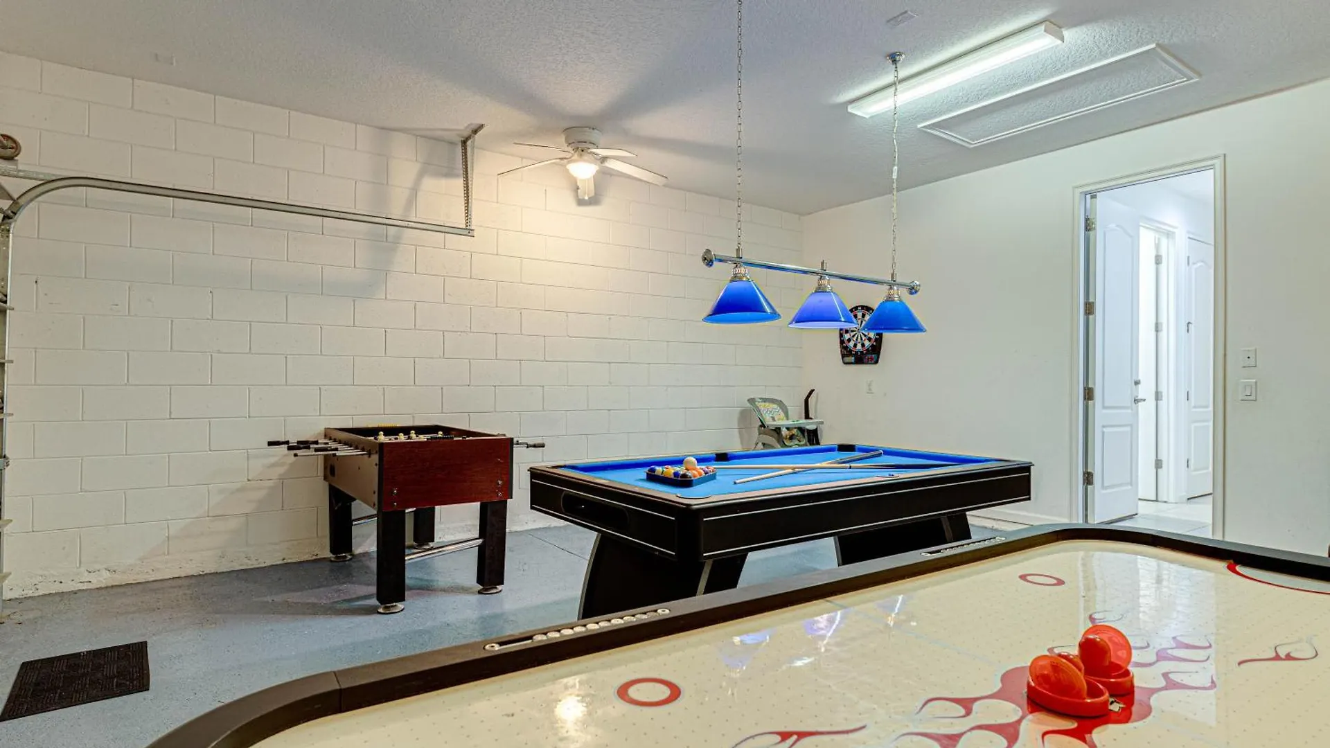#350-Stunning Villa With Modern Decor, Southwest Pool Overlooking Conservation Land Davenport