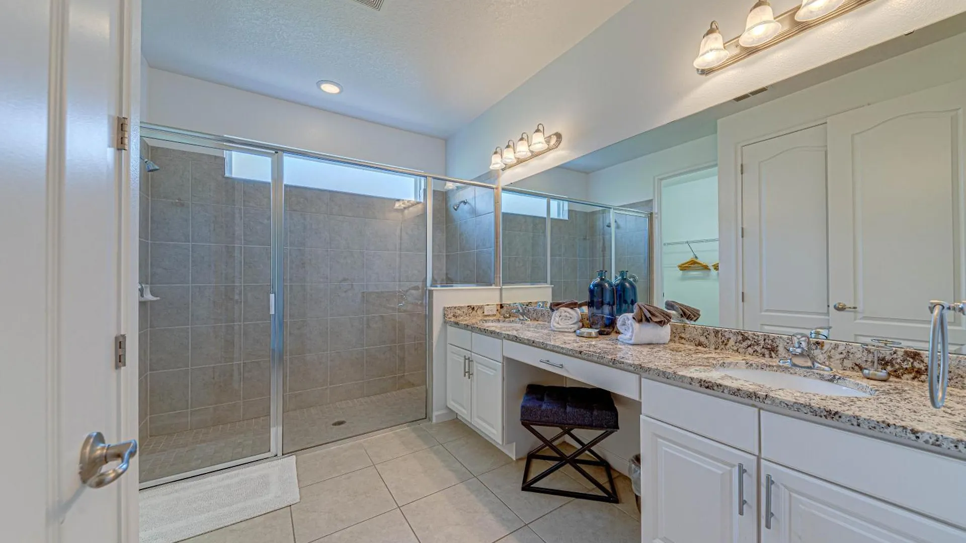 #350-Stunning Villa With Modern Decor, Southwest Pool Overlooking Conservation Land Davenport United States