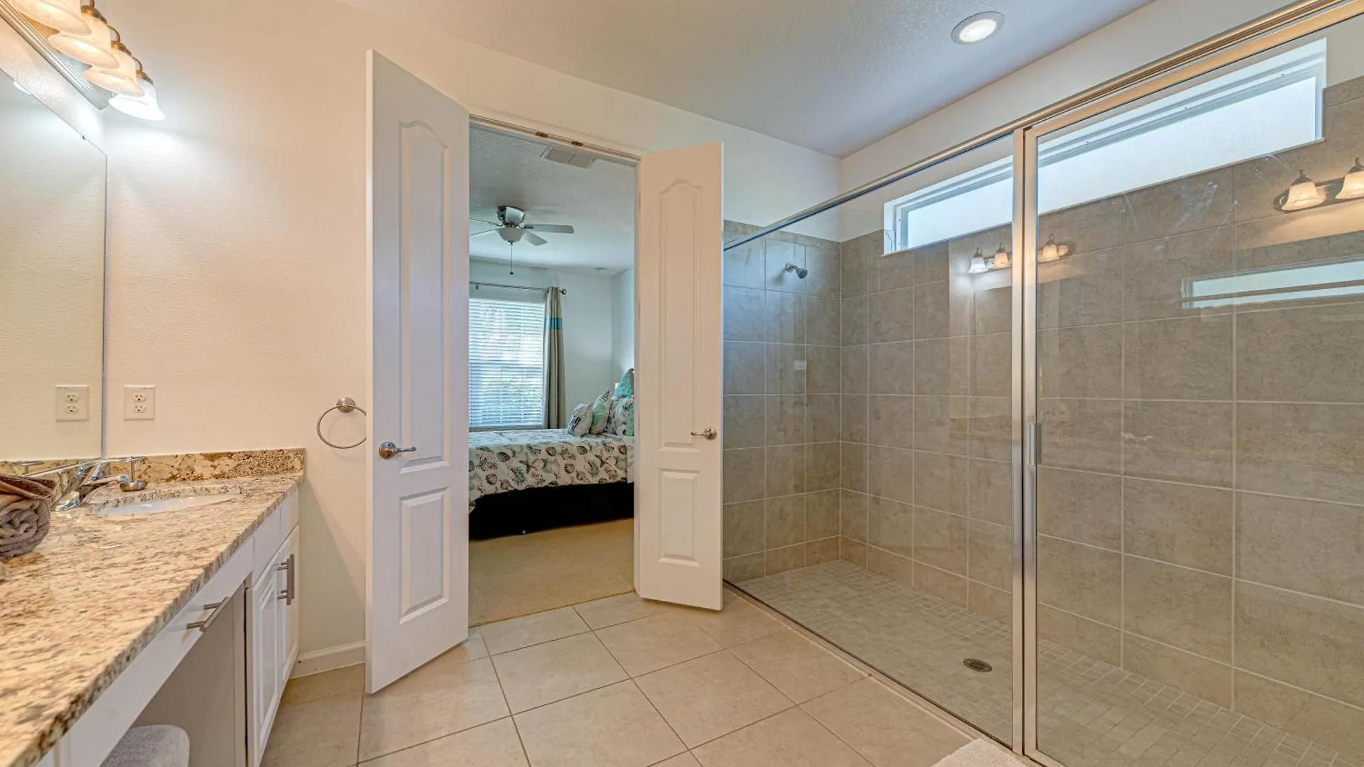 #350-Stunning Villa With Modern Decor, Southwest Pool Overlooking Conservation Land Davenport